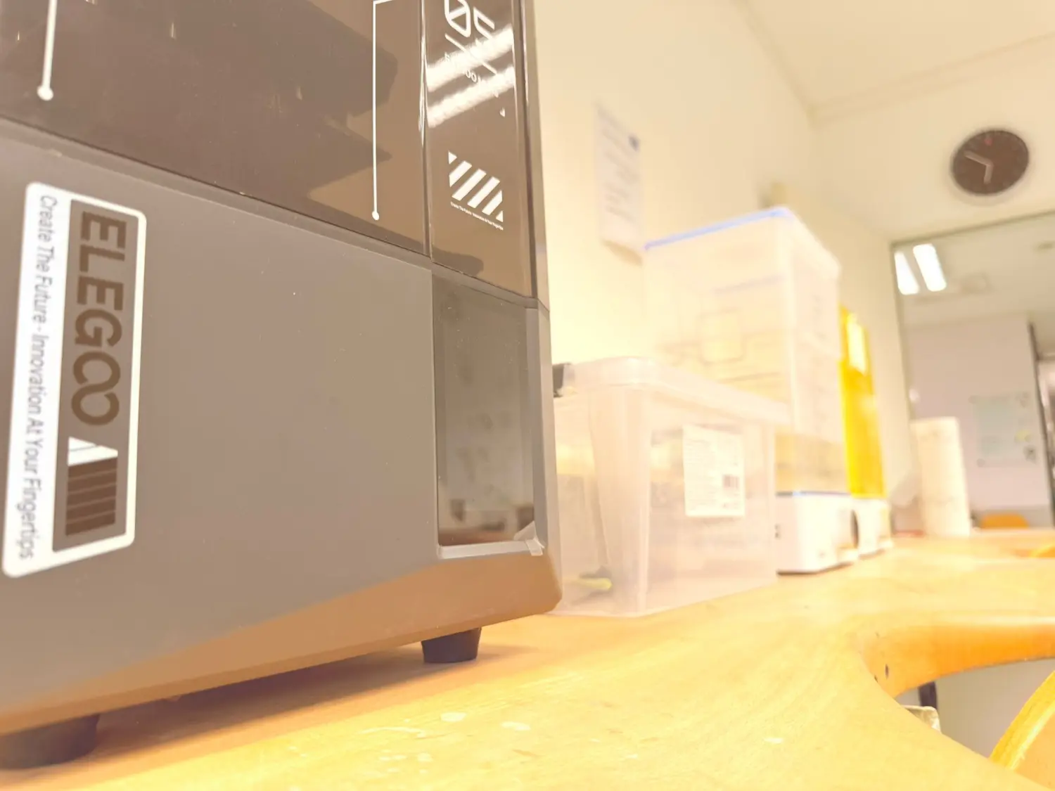 Kruse & Mordhorst Zahntechnik GmbH - Bei dem abgebildeten Artikel handelt es sich um einen Elegoo Mars 4 Ultra Resin 3D-Drucker.